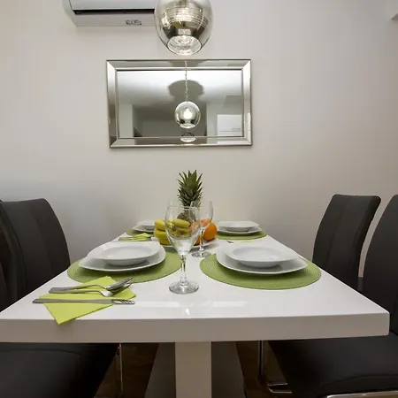 Lejlighed With Wifi Stobrec, - 19767 Split